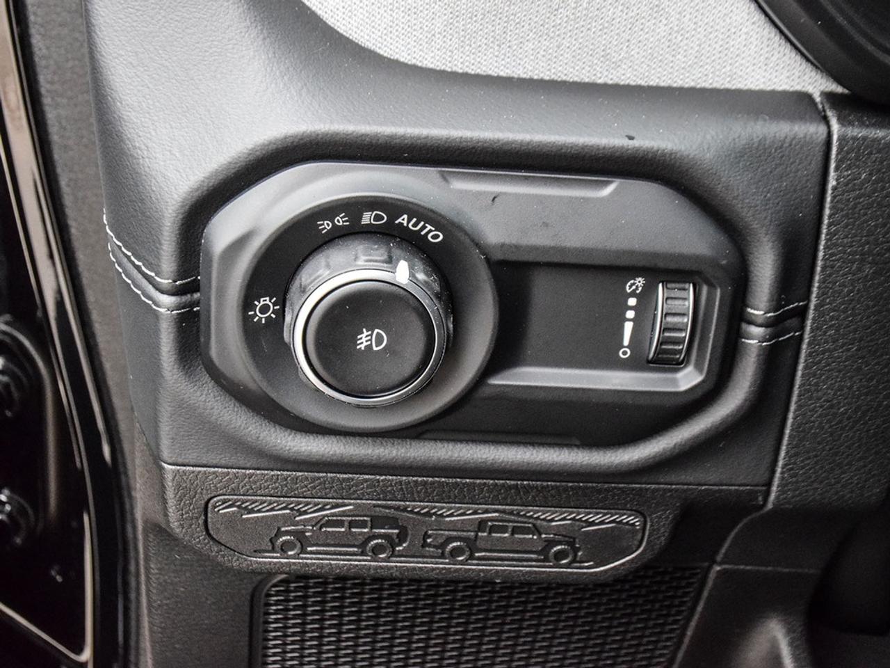 2025 Jeep Wrangler SAHARA 4DR 4X4 Photo