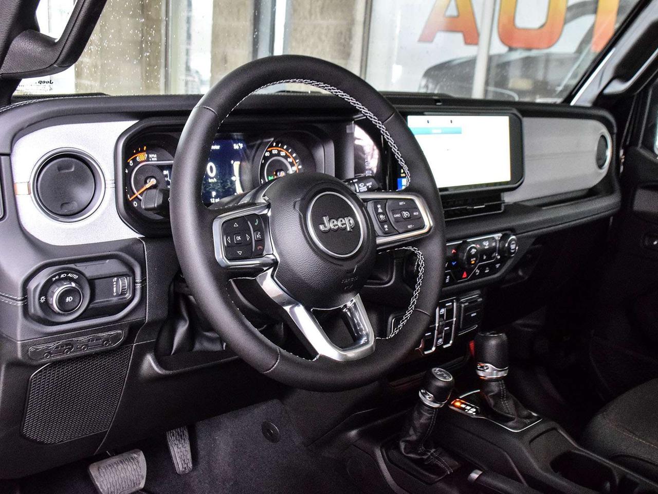 2025 Jeep Wrangler SAHARA 4DR 4X4 Photo