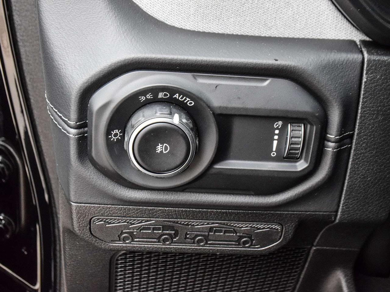 2025 Jeep Wrangler SAHARA 4DR 4X4 Photo