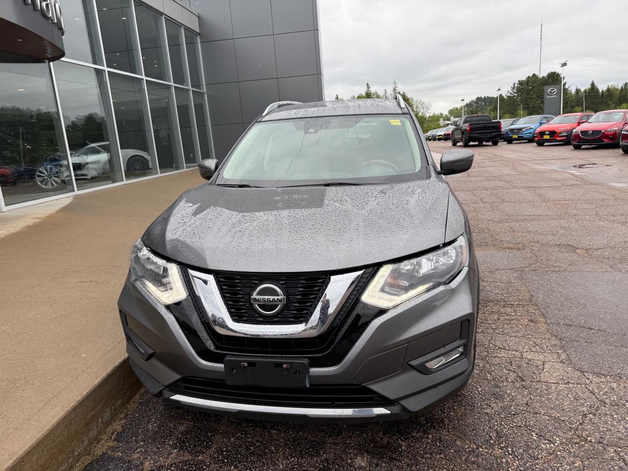 2019 Nissan Rogue SV (CVT) 4dr All-Wheel Drive Photo4