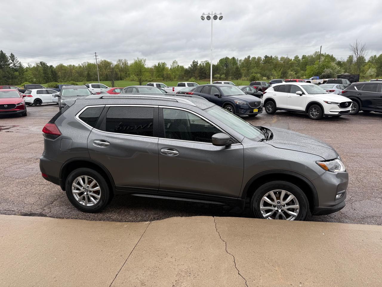 2019 Nissan Rogue SV (CVT) 4dr All-Wheel Drive Photo