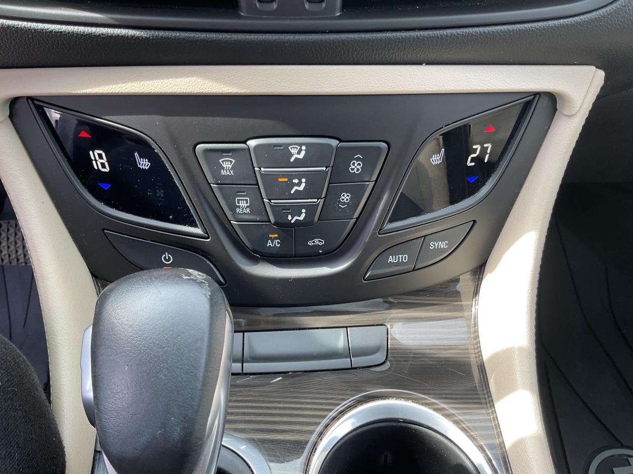 2019 Buick Envision Premium I All-Wheel Drive Photo