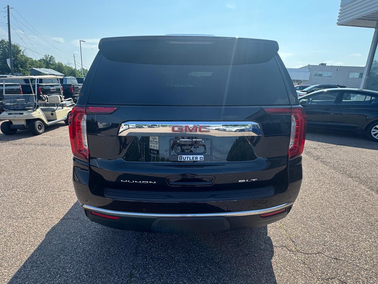 2023 GMC Yukon SLT 4X4 Photo