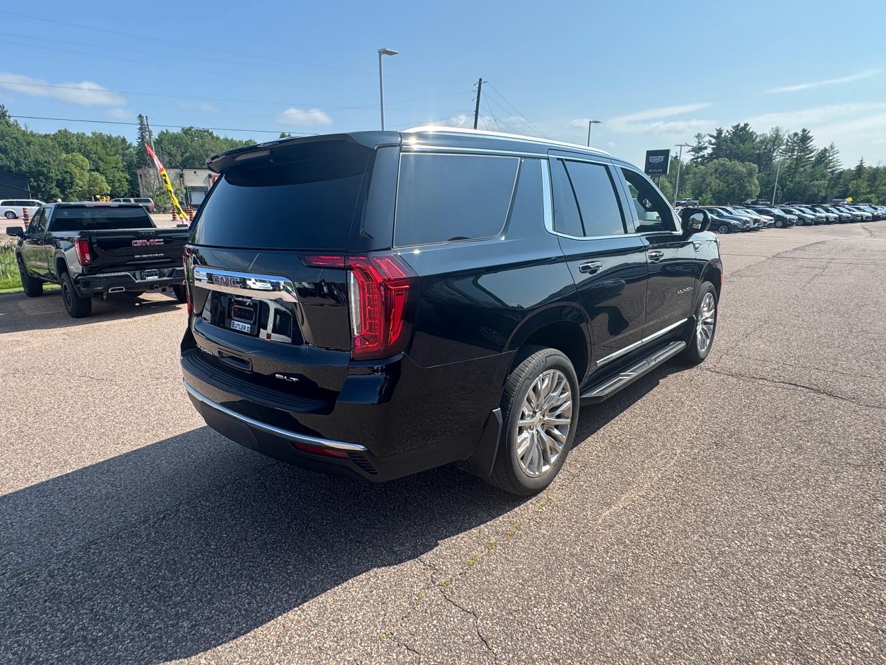 2023 GMC Yukon SLT 4X4 Photo