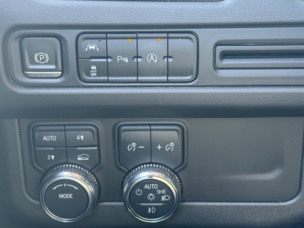 2023 GMC Yukon SLT 4X4 Photo