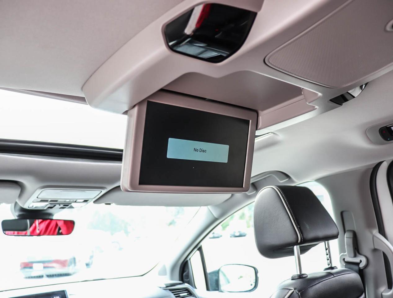 2023 Honda Odyssey Touring Passenger Van Photo