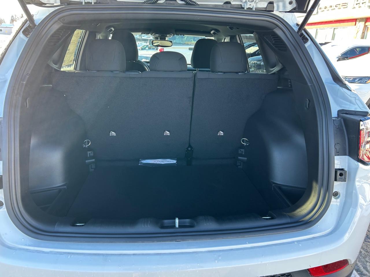 2026 Jeep Compass Sport 4dr 4x4 Photo4