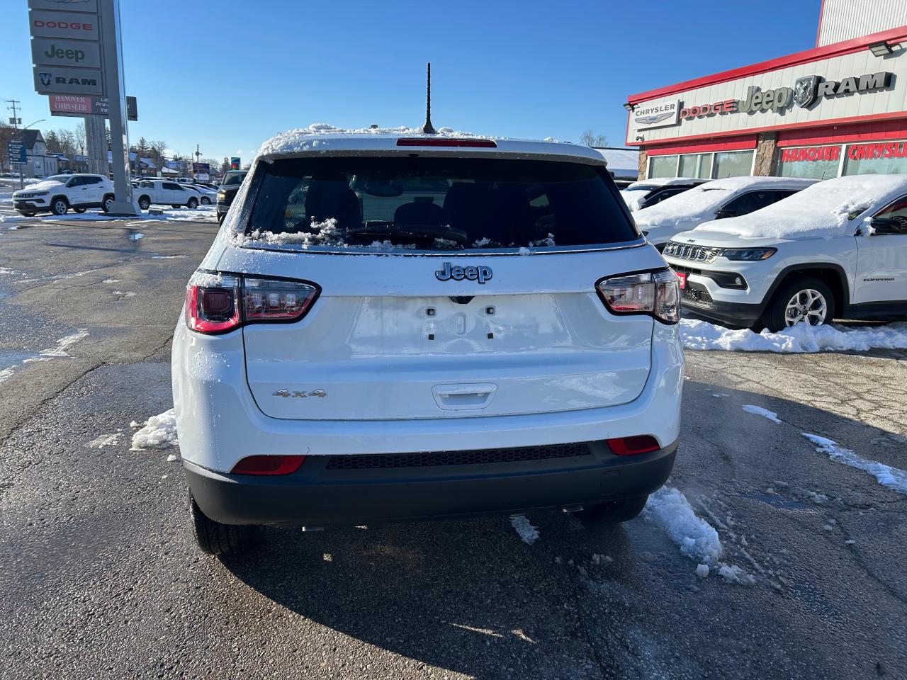 2026 Jeep Compass Sport 4dr 4x4 Photo3