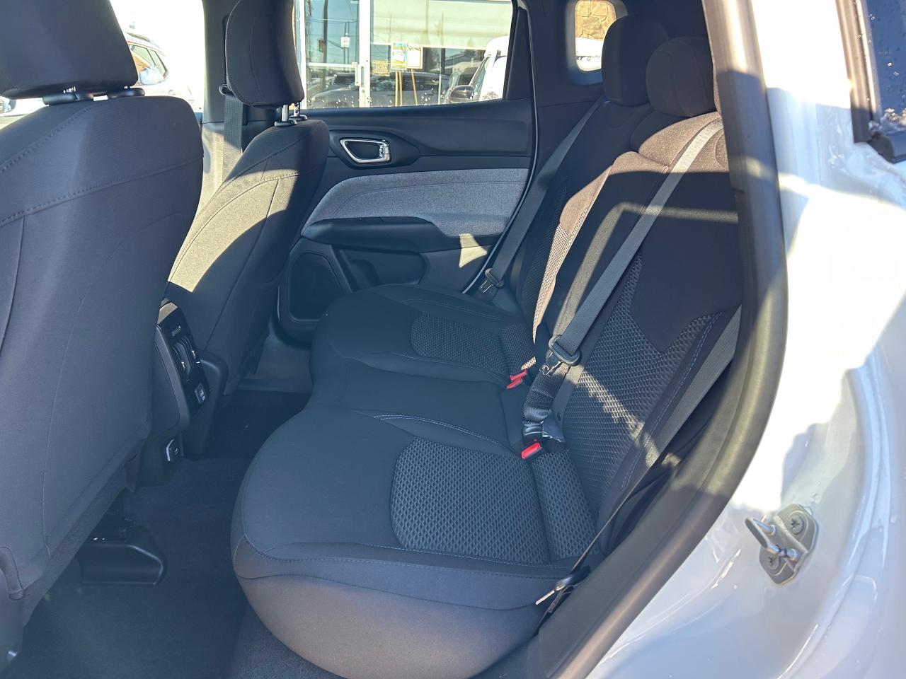 2026 Jeep Compass Sport 4dr 4x4 Photo