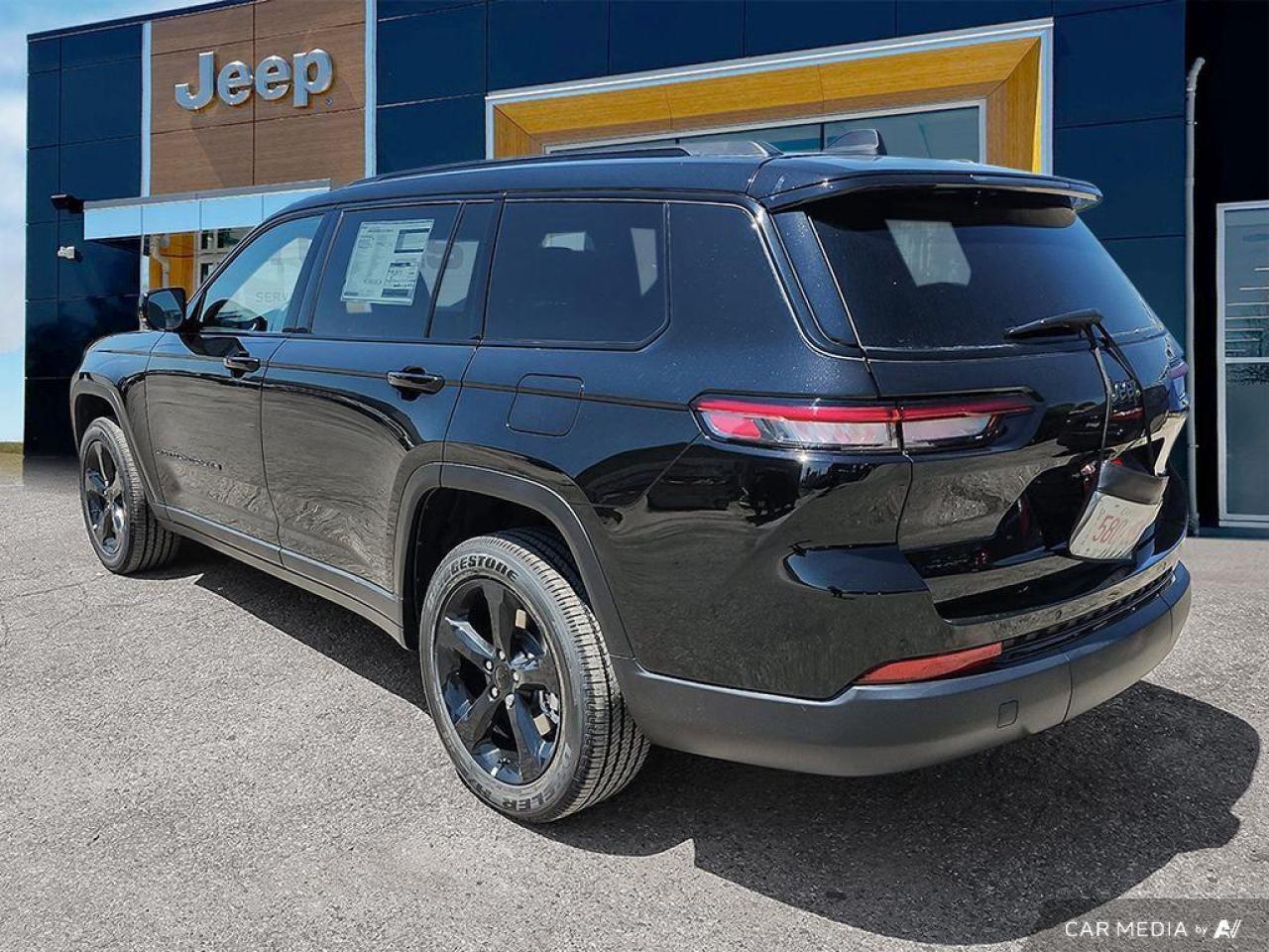 2025 Jeep Grand Cherokee L Laredo 4dr 4x4 Photo3