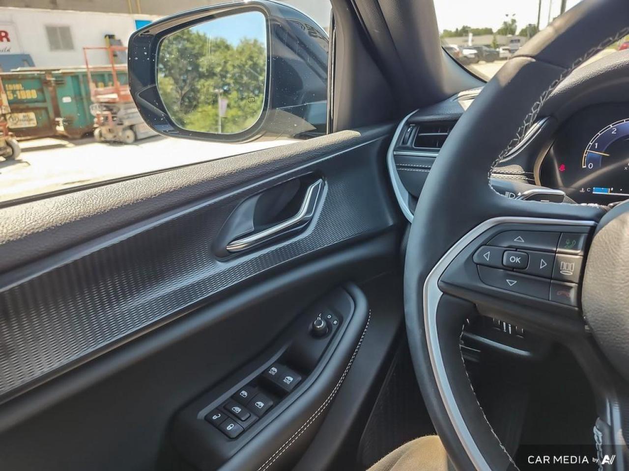 2025 Jeep Grand Cherokee L Laredo 4dr 4x4 Photo