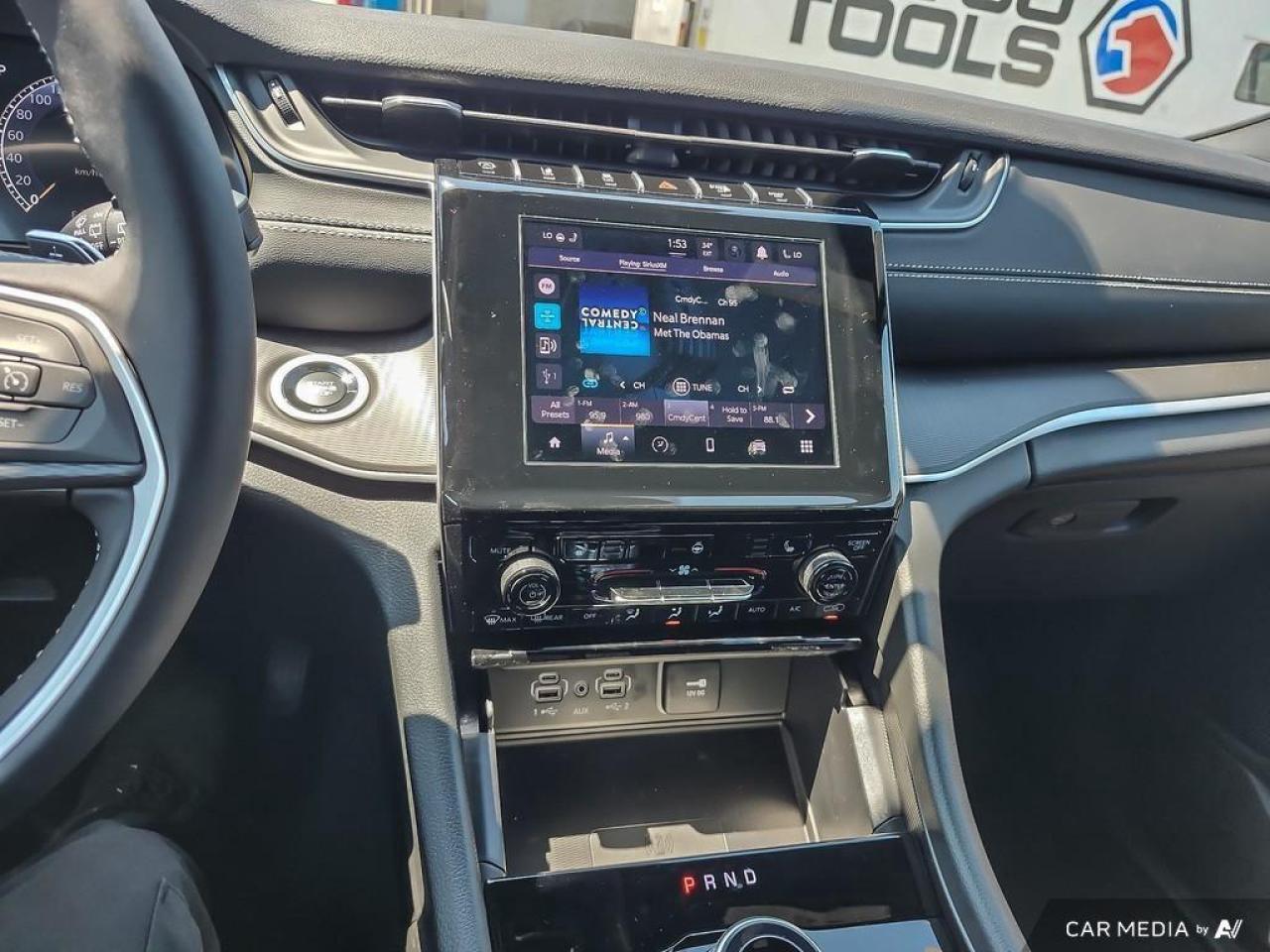 2025 Jeep Grand Cherokee L Laredo 4dr 4x4 Photo