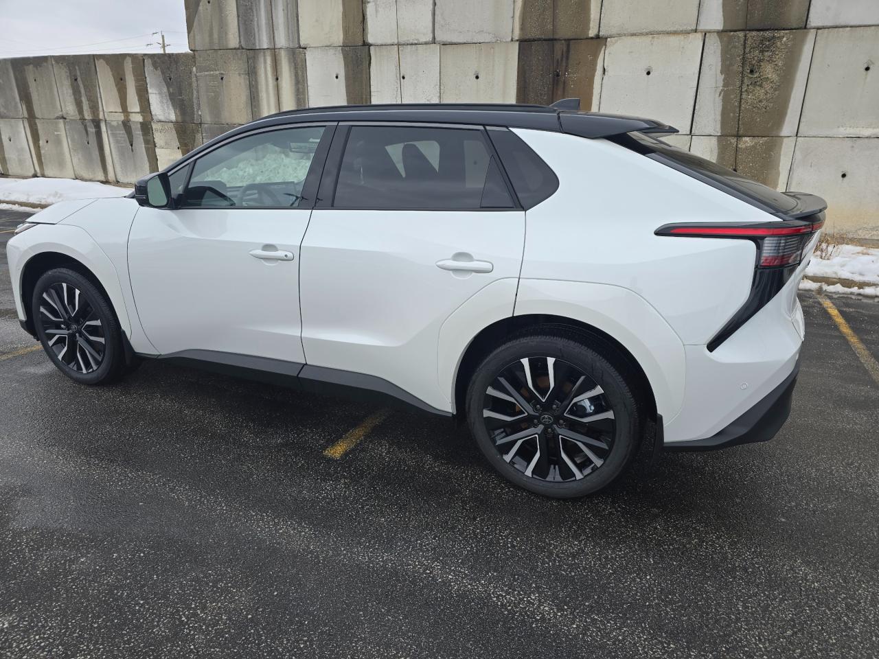 2026 Toyota bZ Limited 4dr All-Wheel Drive Photo