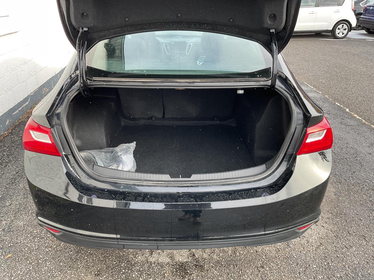 2023 Chevrolet Malibu 1LT 4dr Sedan Photo