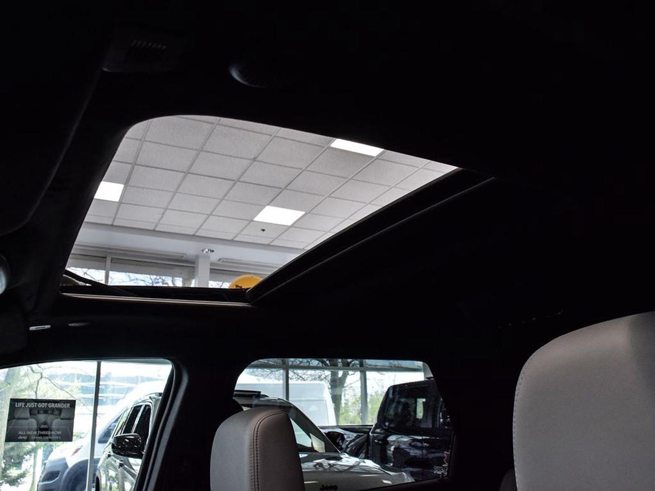 2025 Dodge Durango SRT Hellcat 4dr All-Wheel Drive Photo