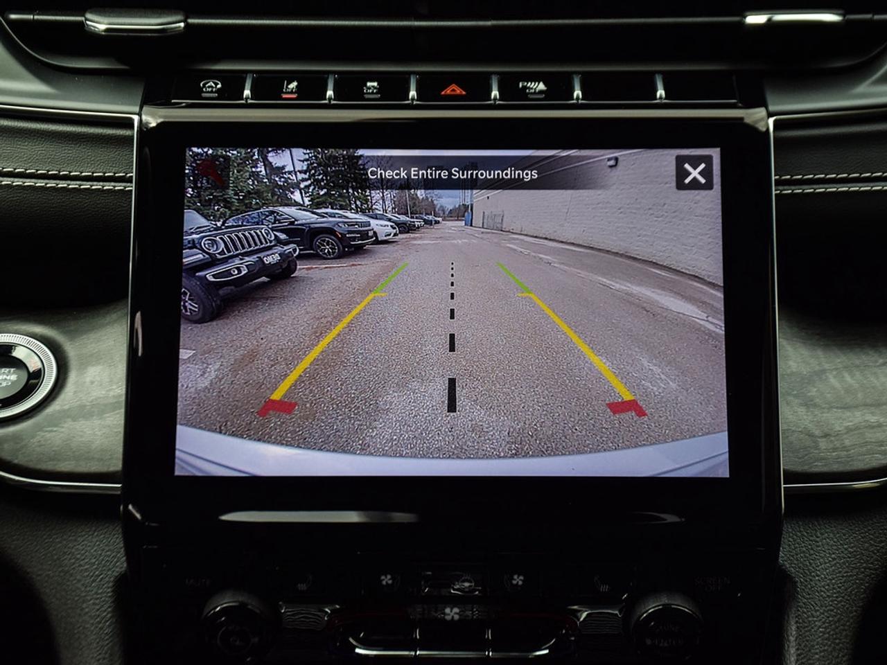2025 Jeep Grand Cherokee Overland 4dr 4x4 Photo