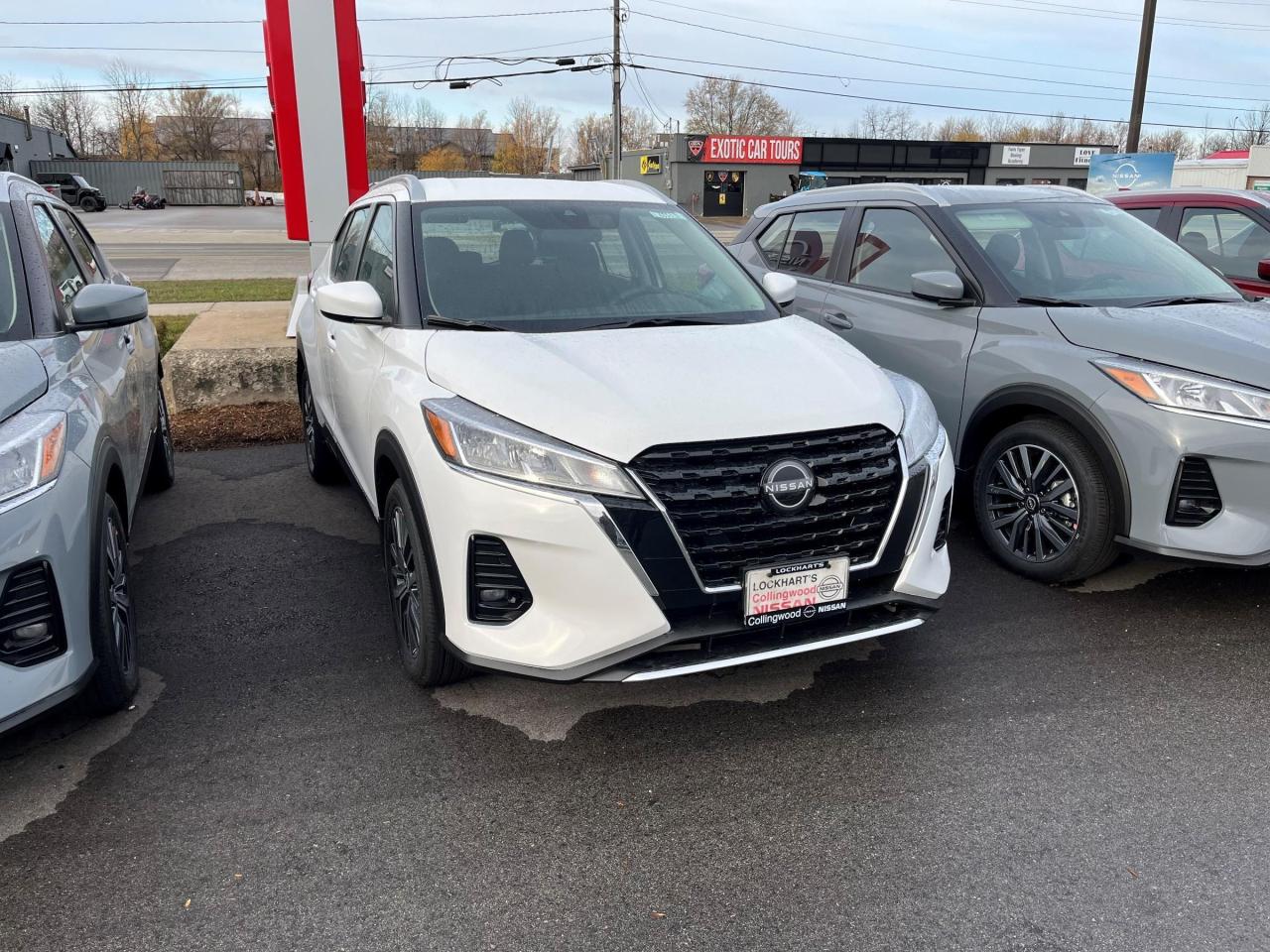 2025 Nissan Kicks Play SV 4dr Front-Wheel Drive Photo0