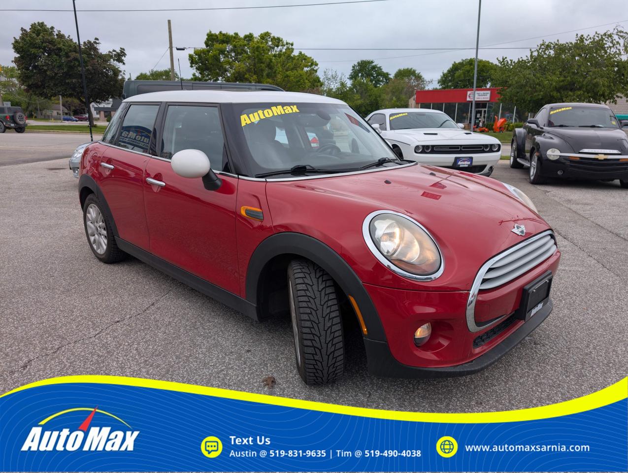 2015 MINI 5 Door Cooper 4dr Hatchback Photo2