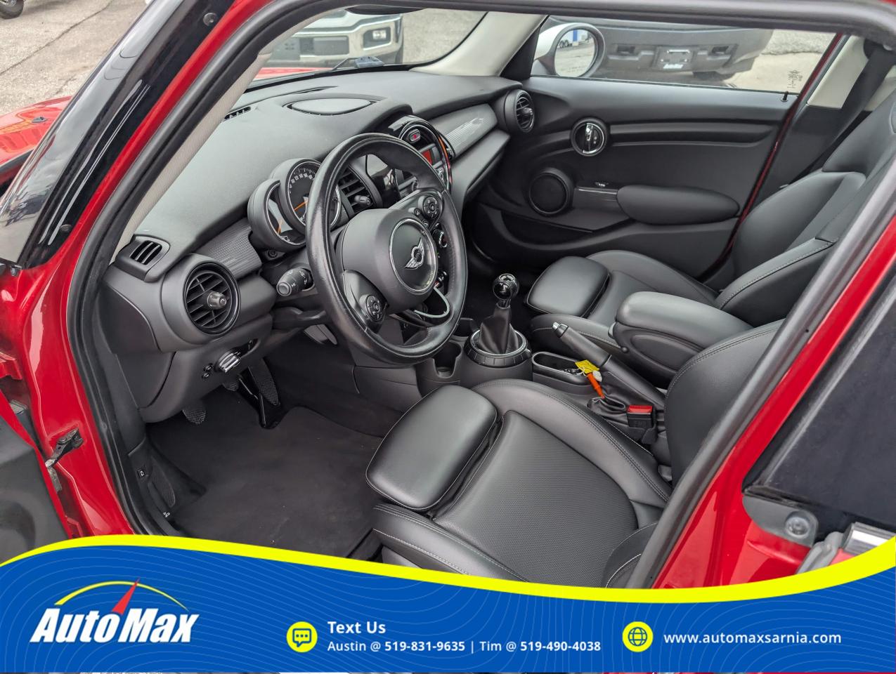 2015 MINI 5 Door Cooper 4dr Hatchback Photo