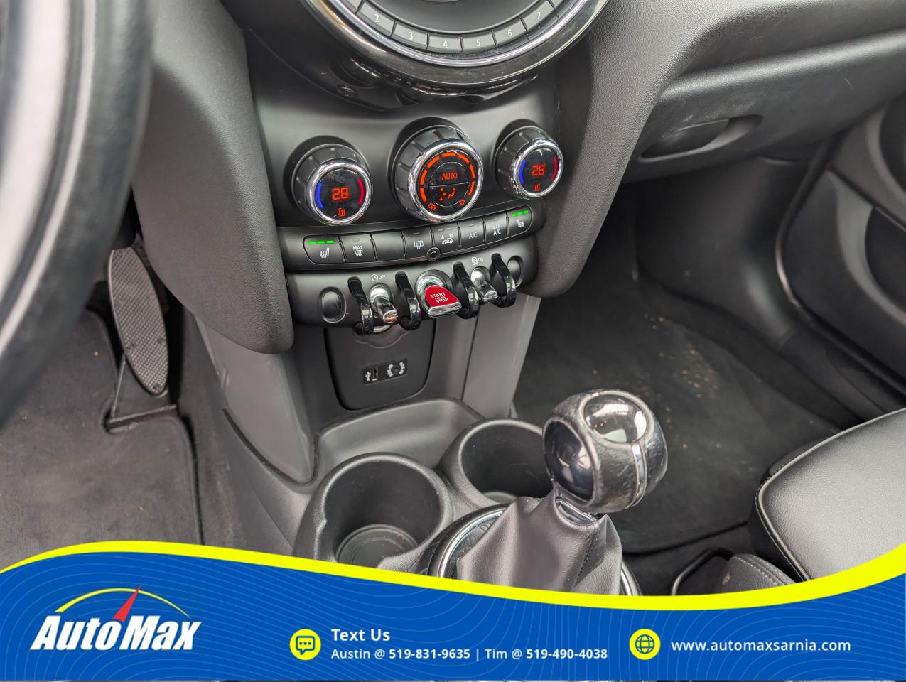 2015 MINI 5 Door Cooper 4dr Hatchback Photo