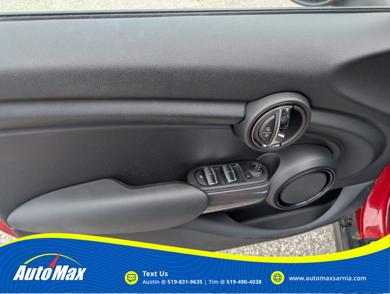 2015 MINI 5 Door Cooper 4dr Hatchback Photo