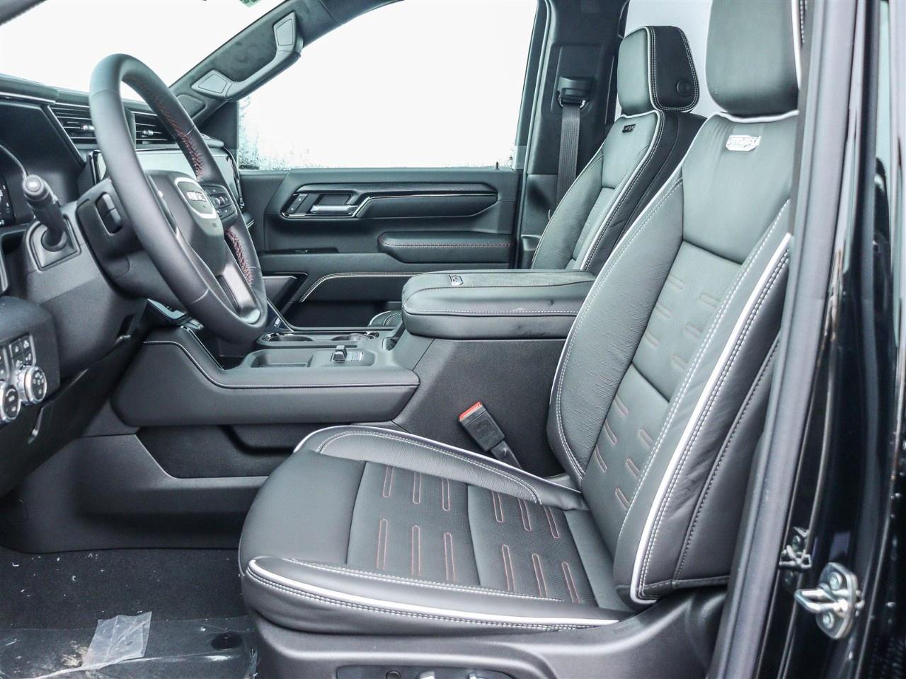 2026 GMC SIERRA 2500HD Crew Cab Standard Box 4-Wheel Drive AT4X Photo