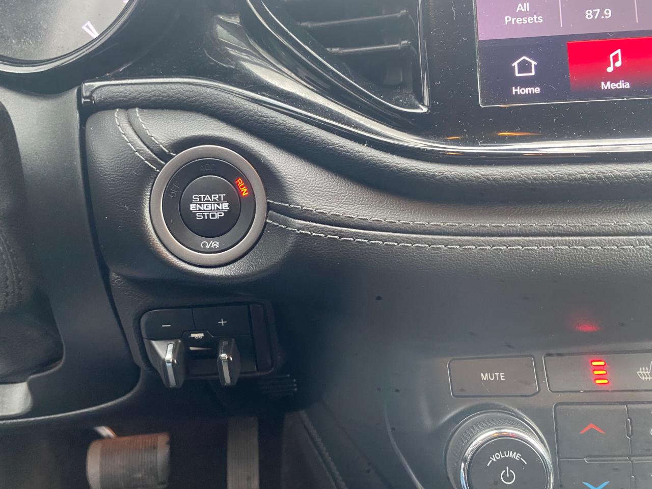 2022 Dodge Durango SXT 4dr All-wheel Drive Photo