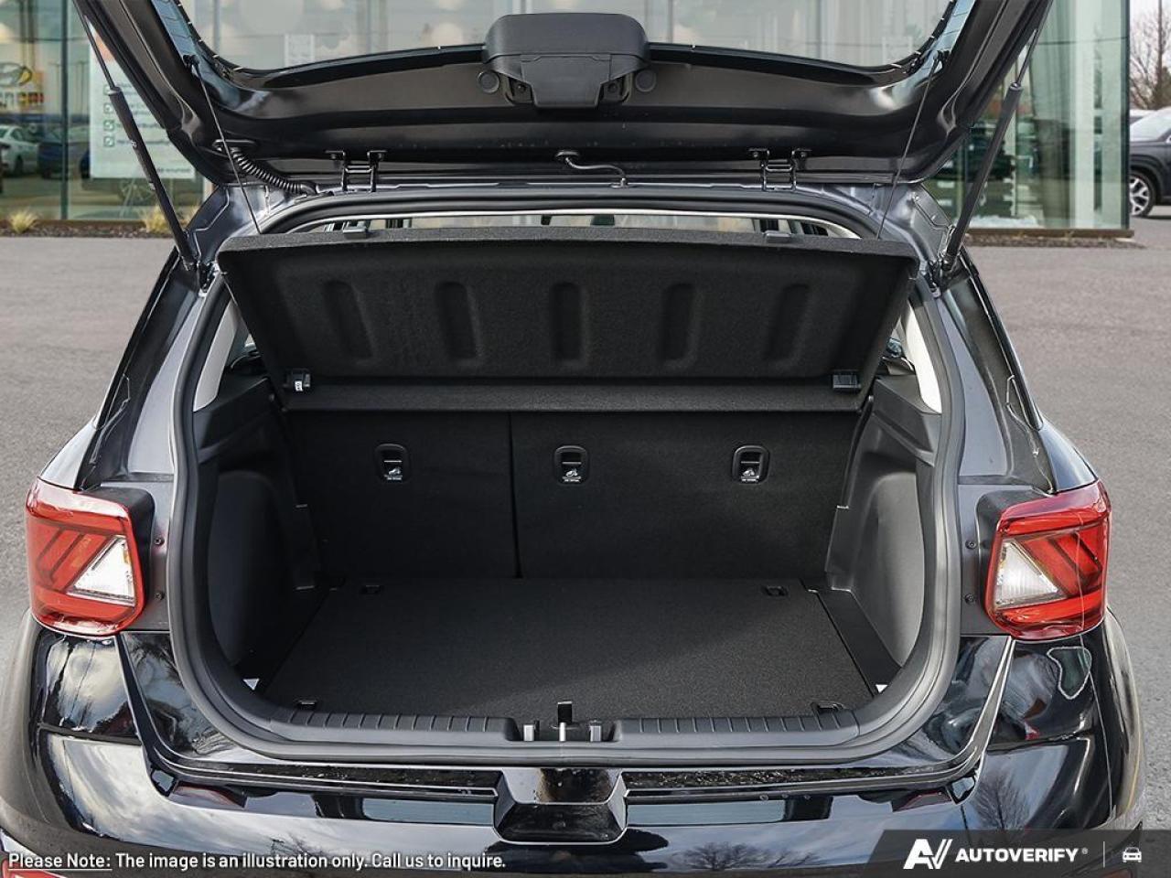 2025 Hyundai Venue Ultimate w/Black Interior 4dr Front-Wheel Drive Photo