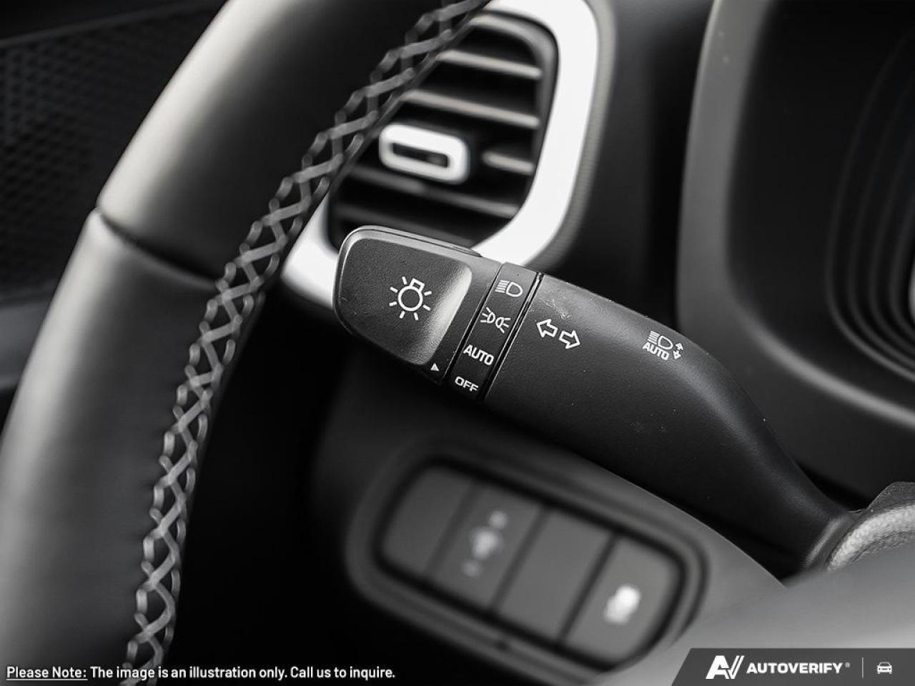 2025 Hyundai Venue Ultimate w/Black Interior 4dr Front-Wheel Drive Photo