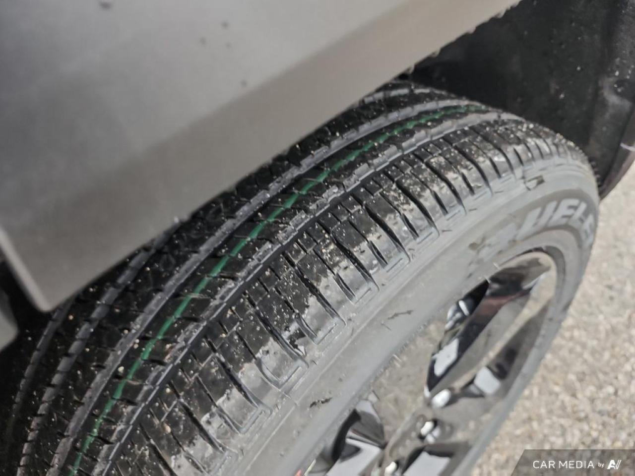 2025 Jeep Grand Cherokee L Laredo 4dr 4x4 Photo