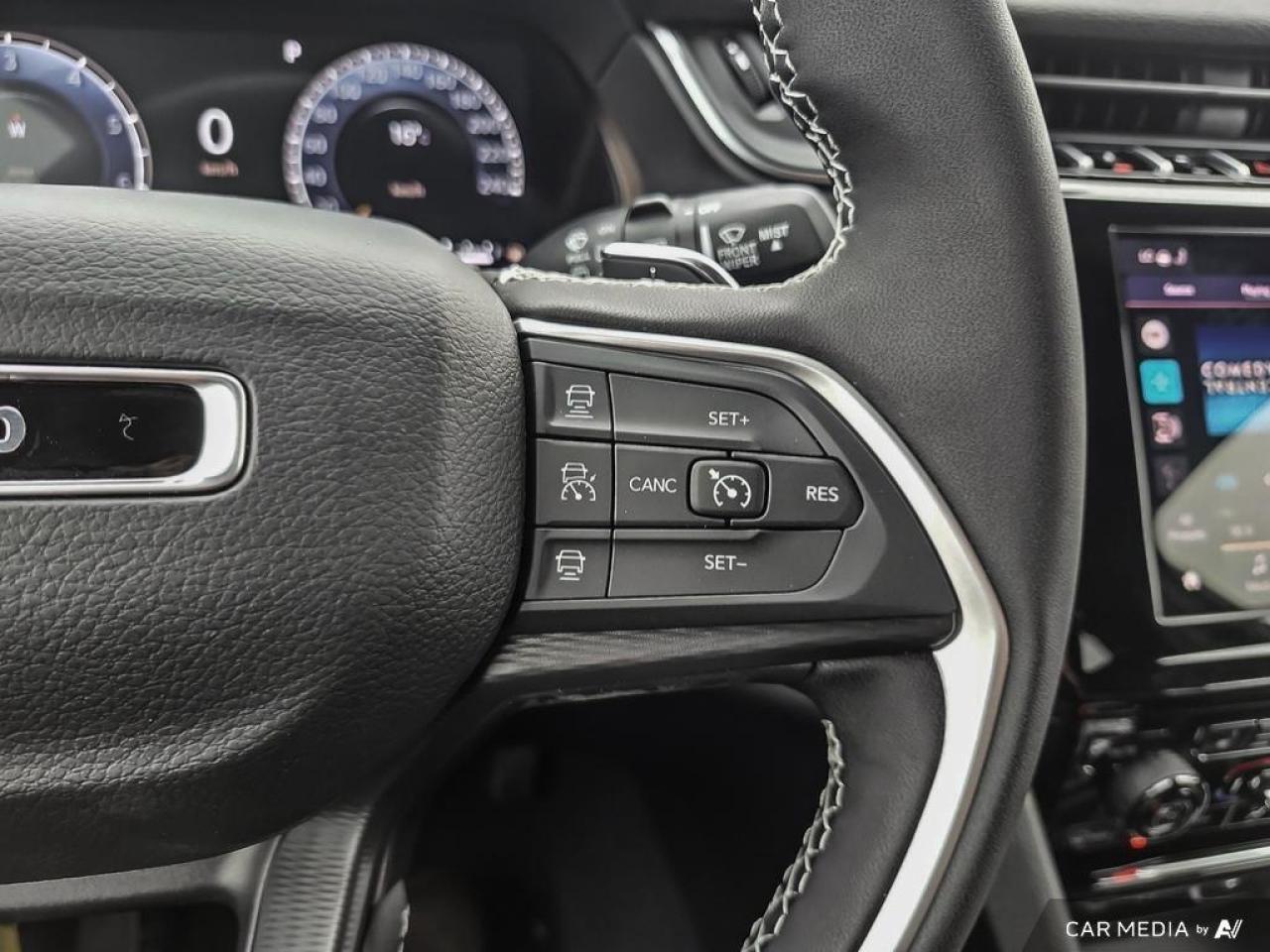 2025 Jeep Grand Cherokee L Laredo 4dr 4x4 Photo