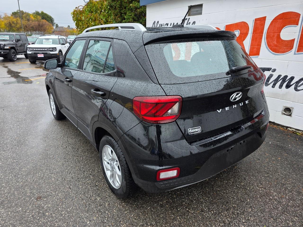 2023 Hyundai Venue Preferred 4dr Front-Wheel Drive Photo