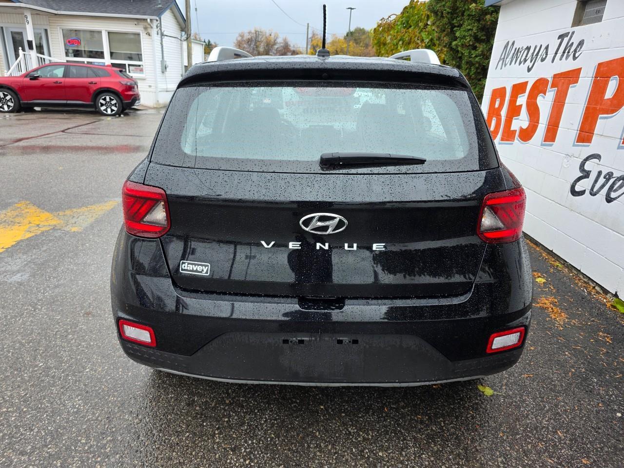 2023 Hyundai Venue Preferred 4dr Front-Wheel Drive Photo