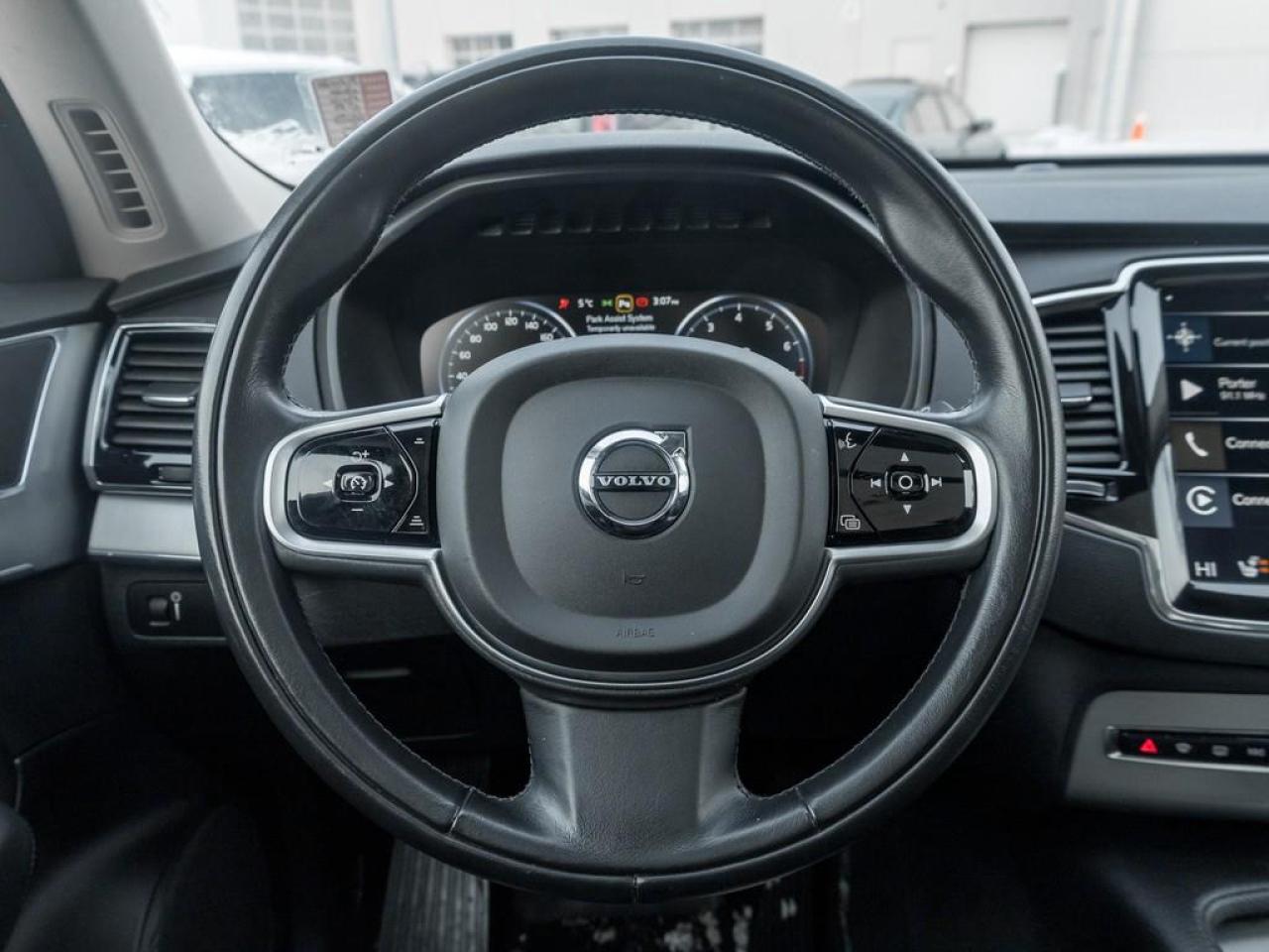 2020 Volvo XC90 T6 Momentum 7 Passenger 4dr All-Wheel Drive Photo