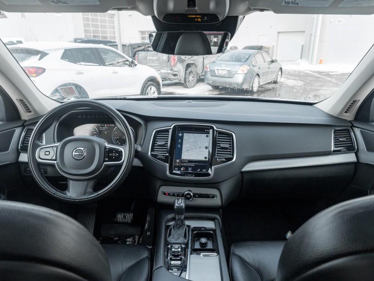 2020 Volvo XC90 T6 Momentum 7 Passenger 4dr All-Wheel Drive Photo