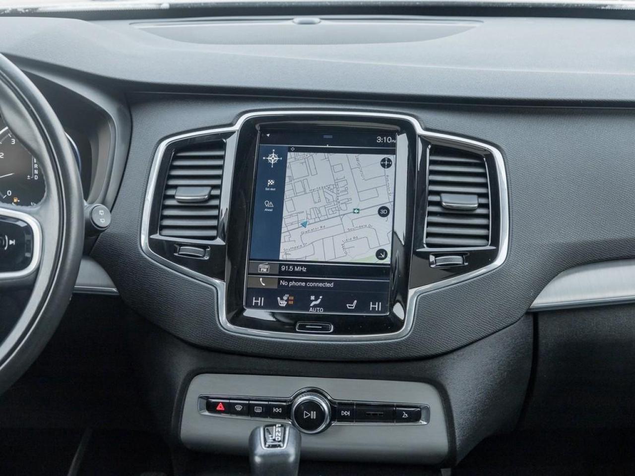 2020 Volvo XC90 T6 Momentum 7 Passenger 4dr All-Wheel Drive Photo