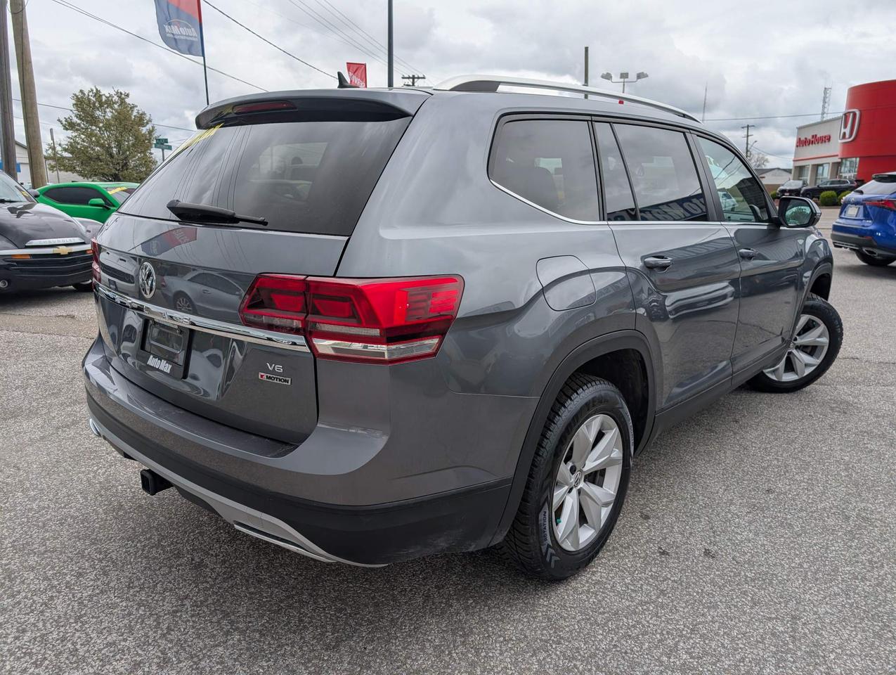 2019 Volkswagen Atlas 3.6 FSI Comfortline 4dr All-Wheel Drive 4MOTION Photo4