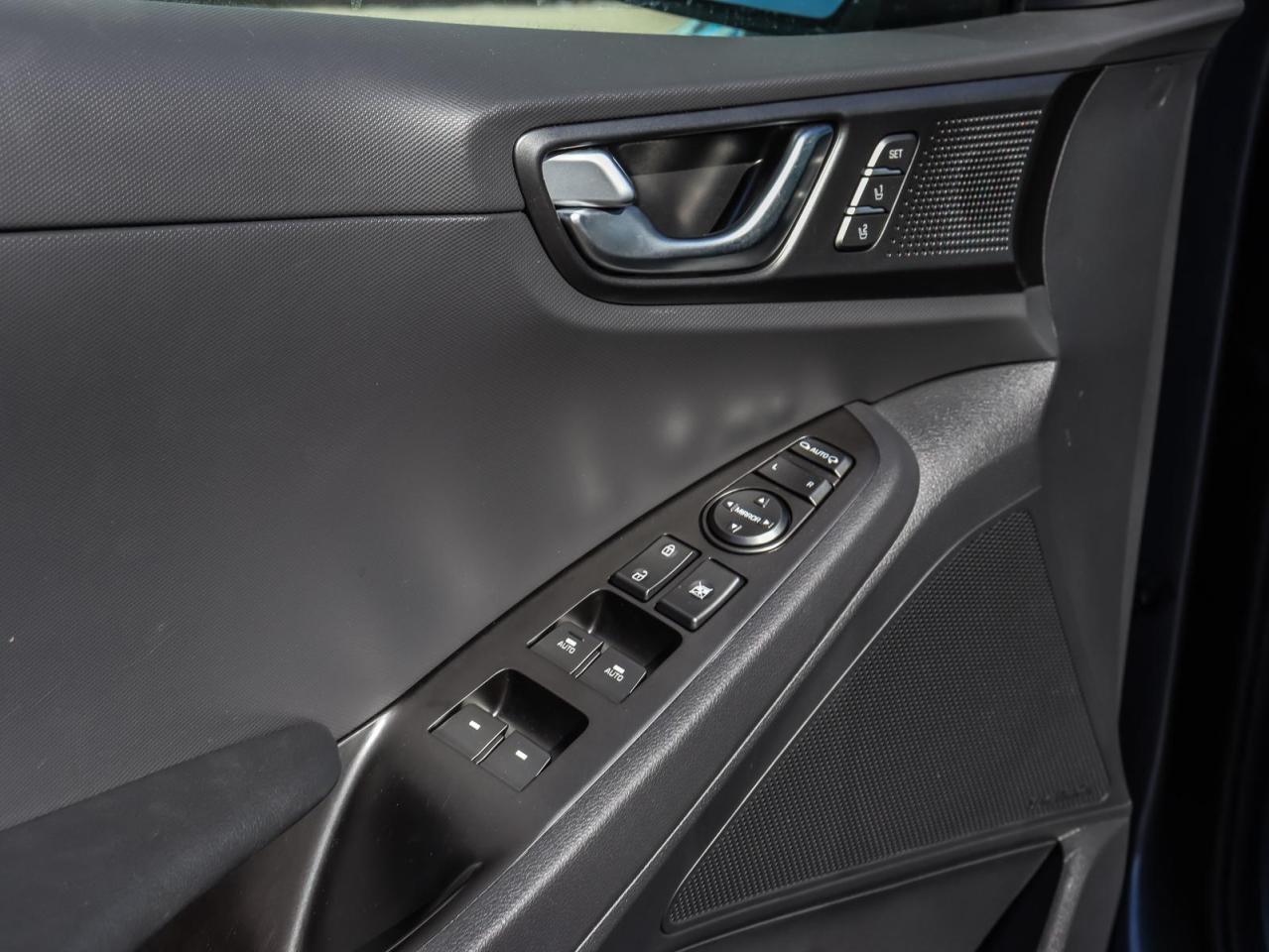 2020 Hyundai Ioniq EV Ultimate 4dr Hatchback Photo