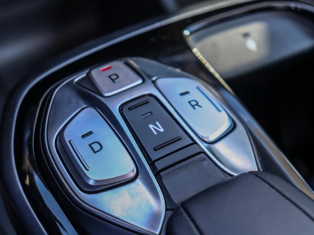 2020 Hyundai Ioniq EV Ultimate 4dr Hatchback Photo