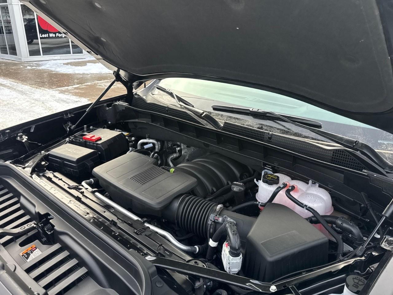 2026 GMC Sierra 1500 Crew Cab Short Box 4-Wheel Drive AT4 Photo