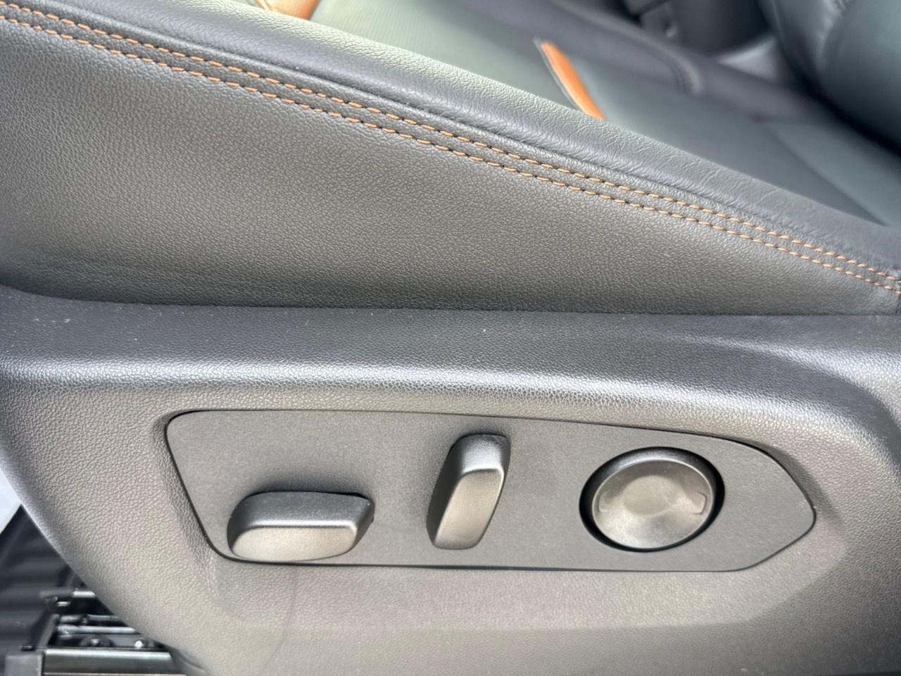 2026 GMC Sierra 1500 Crew Cab Short Box 4-Wheel Drive AT4 Photo