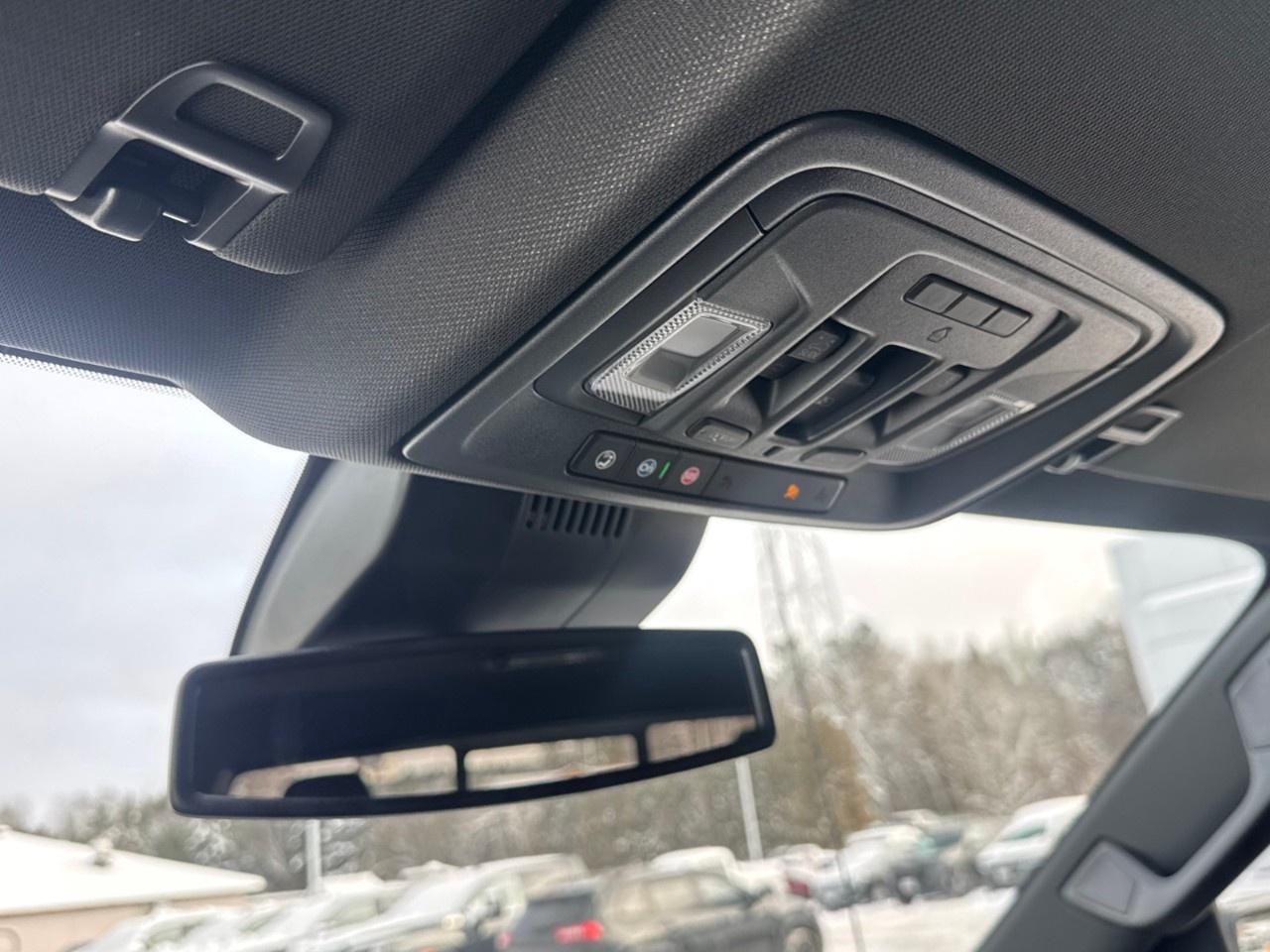 2026 GMC Sierra 1500 Crew Cab Short Box 4-Wheel Drive AT4 Photo