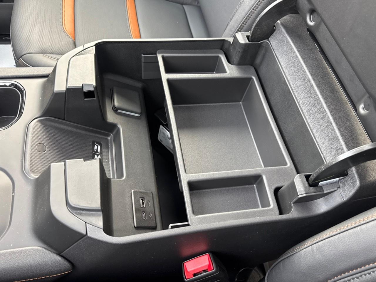 2026 GMC Sierra 1500 Crew Cab Short Box 4-Wheel Drive AT4 Photo