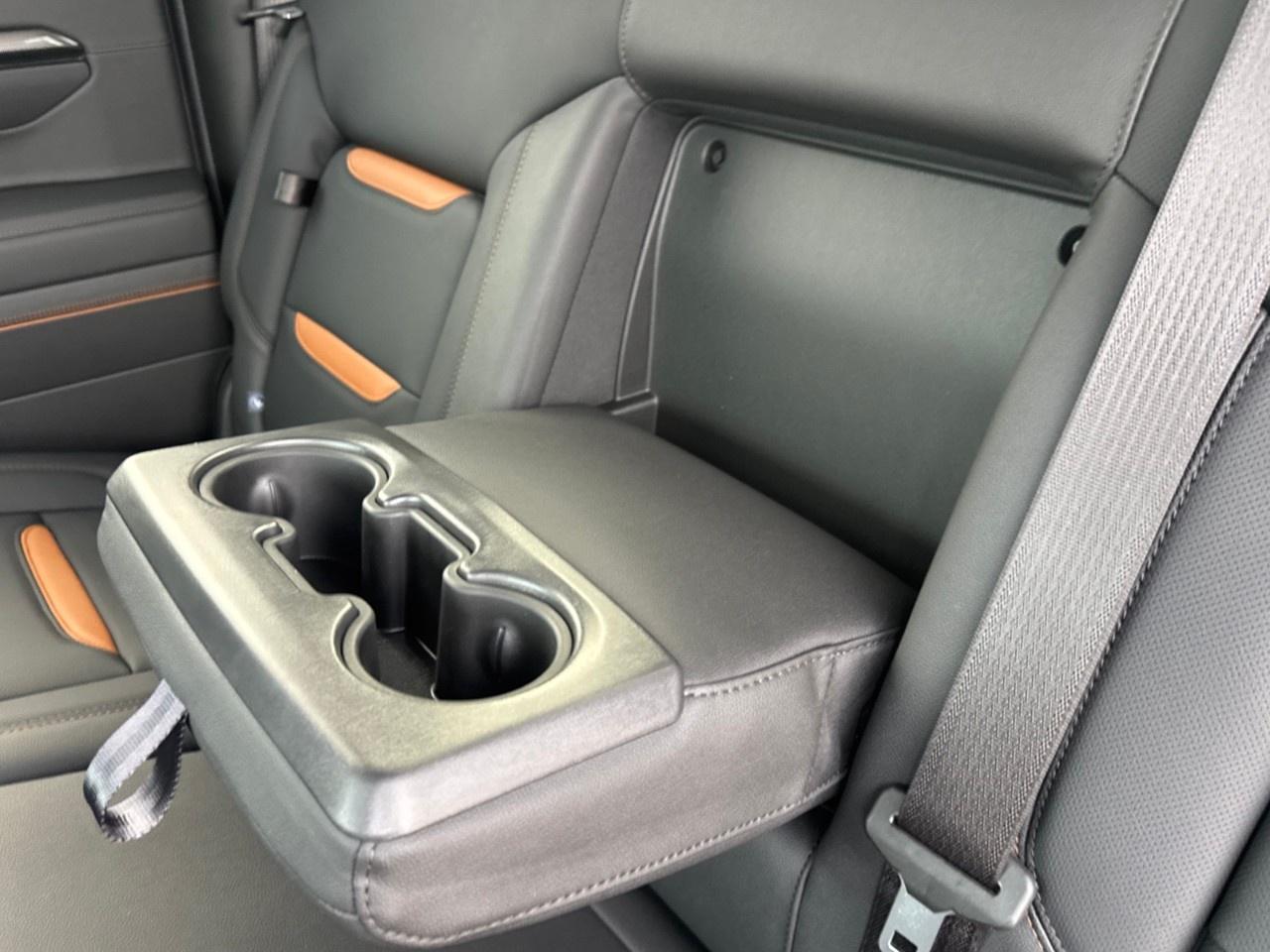 2026 GMC Sierra 1500 Crew Cab Short Box 4-Wheel Drive AT4 Photo