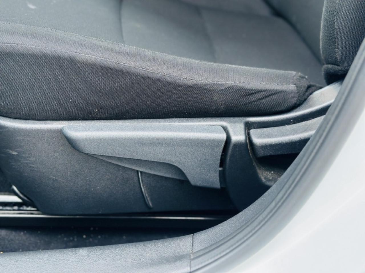 2025 Nissan Sentra SV Photo