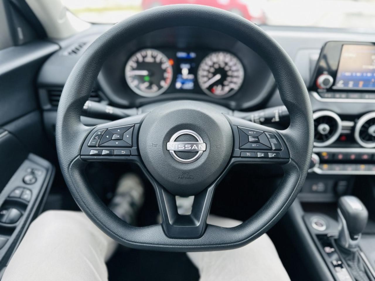 2025 Nissan Sentra SV Photo