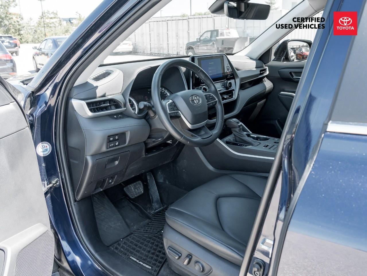 2023 Toyota Highlander XLE 4dr All-wheel Drive Photo