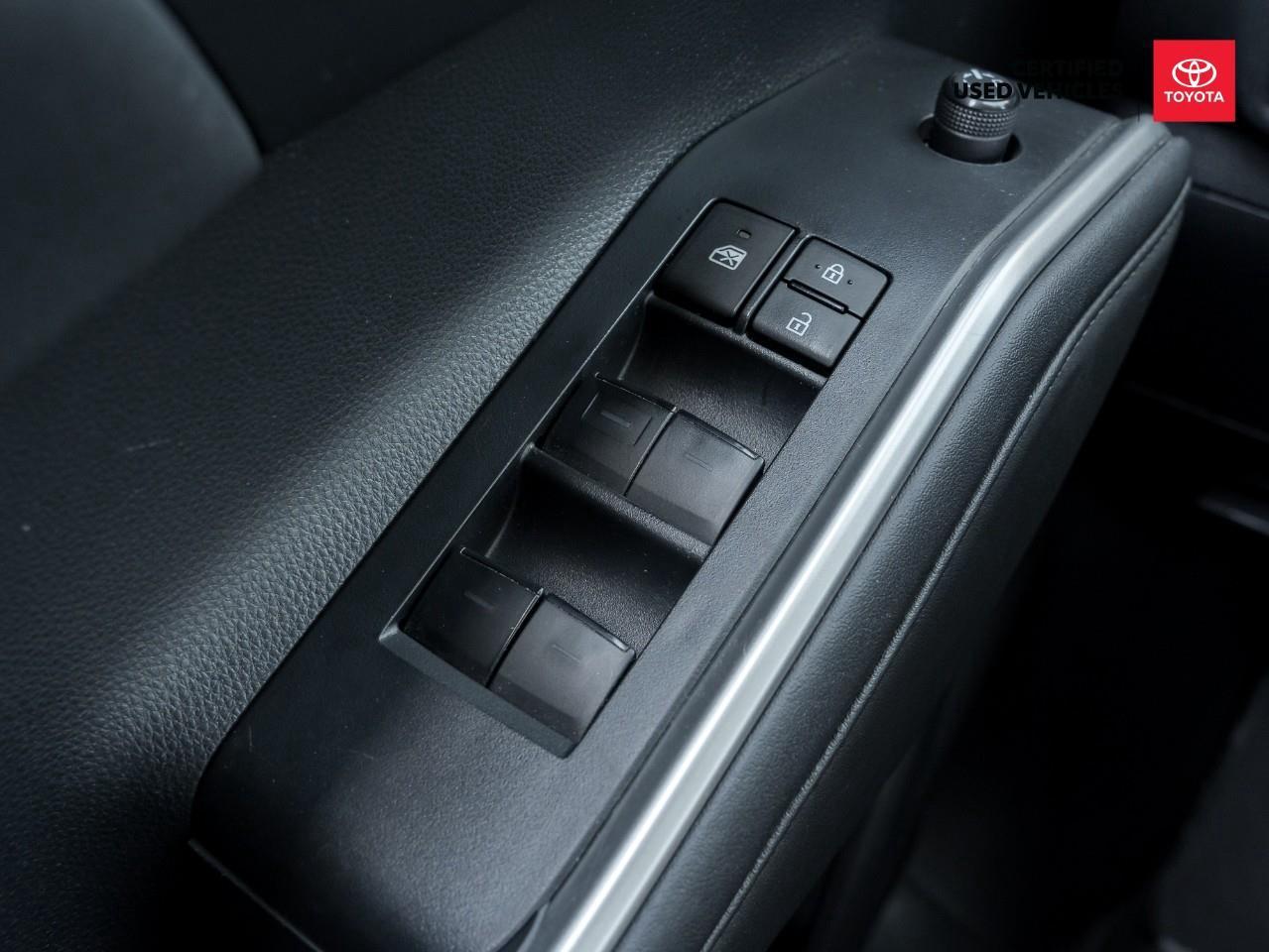 2023 Toyota Highlander XLE 4dr All-wheel Drive Photo