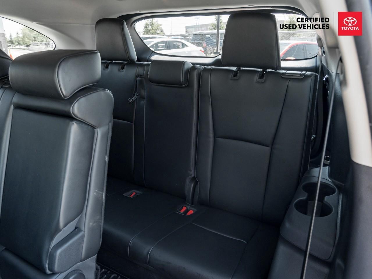 2023 Toyota Highlander XLE 4dr All-wheel Drive Photo