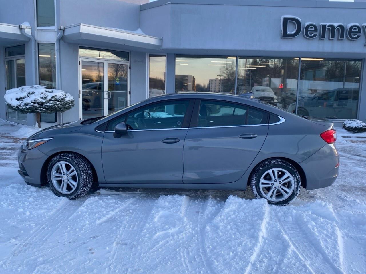 2018 Chevrolet Cruze Sedan LT (Automatic) Photo